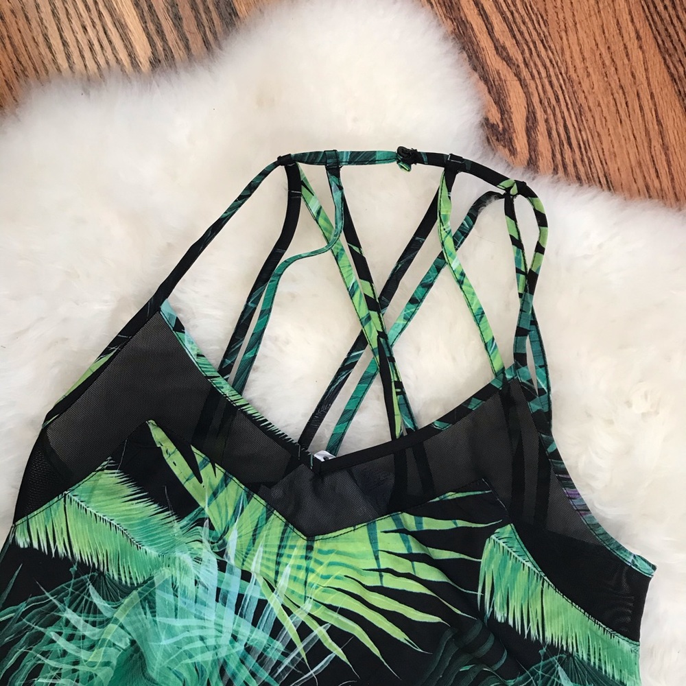 🌴 FABLETICS romper - Picture 7 of 12